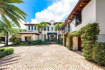 518 Harbor Court, Delray Beach, FL 33483 - Photo 2