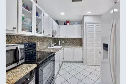 7 Southport Lane, Unit #B, Boynton Beach, FL 33436 - Photo 16