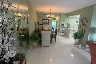 407 Greenbrier A, West Palm Beach, FL 33417 - Photo 2