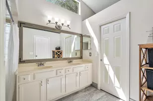 10370 SE Jupiter Narrows Dr, Hobe Sound, FL 33455 - Photo 14