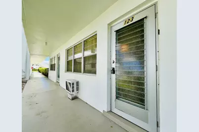 123 Camden F, West Palm Beach, FL 33417 - Photo 10