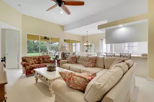 8337 SE Angelina Ct, Hobe Sound, FL 33455 - Photo 10