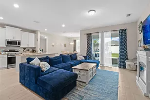 1842 SW Cecelia Ln, Port Saint Lucie, FL 34953 - Photo 18