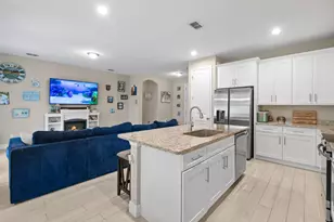 1842 SW Cecelia Ln, Port Saint Lucie, FL 34953 - Photo 12