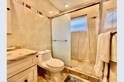 5141 W Oakland Park Boulevard, Unit #201, Lauderdale Lakes, FL 33313 - Photo 30