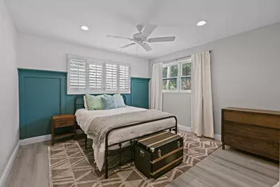 8110 W Lake Drive, Lake Clarke Shores, FL 33406 - Photo 20