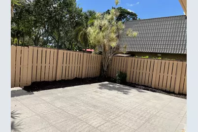 6608 66th Way, West Palm Beach, FL 33409 - Photo 18