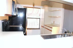 111 Via De Casas Norte, Boynton Beach, FL 33426 - Photo 10