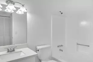 7951 Southgate Blvd, North Lauderdale, FL 33068 - Photo 18