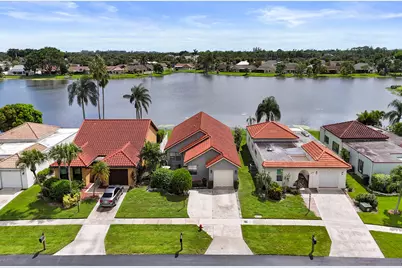 8333 Bonita Isle Drive, Lake Worth, FL 33467 - Photo 2