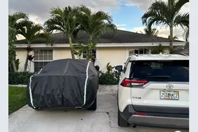 291 Guava Avenue Avenue, West Palm Beach, FL 33413 - Photo 1