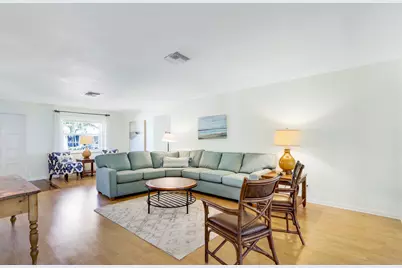 8574 SE Seagrape Way, Hobe Sound, FL 33455 - Photo 10