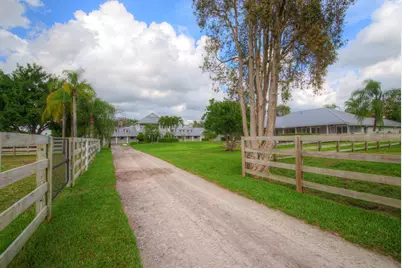 14530 Laurel Trail, Wellington, FL 33414 - Photo 6