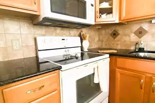 208 Chatham J, West Palm Beach, FL 33417 - Photo 8