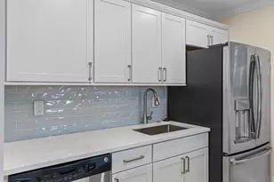 2929 SE Ocean Blvd Unit, Stuart, FL 34996 - Photo 10