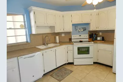 6 Greenway Village N, Unit #202, Royal Palm Beach, FL 33411 - Photo 32