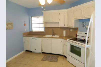 6 Greenway Village N, Unit #202, Royal Palm Beach, FL 33411 - Photo 2