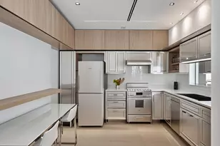 681 S Hollybrook Dr, Pembroke Pines, FL 33025 - Photo 10