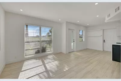 325 E Decarie Street, Delray Beach, FL 33444 - Photo 6