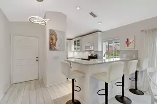 15 Admirals Ct, Palm Beach Gardens, FL 33418 - Photo 8