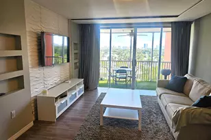 1780 NE 191st St, Miami, FL 33179 - Photo 2