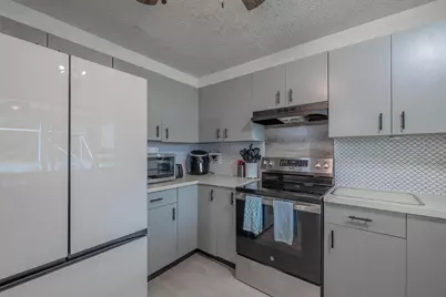 2349 SE Avalon Road, Port Saint Lucie, FL 34952 - Photo 8