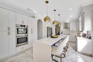 599 Cresta Cir, West Palm Beach, FL 33413 - Photo 18