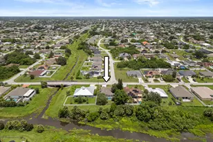 590 SW Jeanne Ave, Port Saint Lucie, FL 34953 - Photo 40