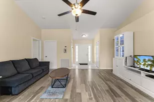 590 SW Jeanne Ave, Port Saint Lucie, FL 34953 - Photo 8