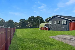 907 N A St, Lake Worth Beach, FL 33460 - Photo 54