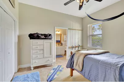 15830 Meadow Wood Drive, Wellington, FL 33414 - Photo 34