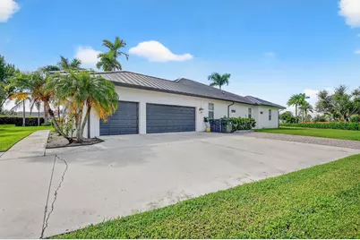 15830 Meadow Wood Drive, Wellington, FL 33414 - Photo 8
