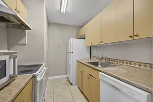 1139 Lake Terry Dr, West Palm Beach, FL 33411 - Photo 10