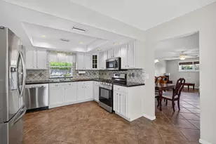 4359 Gardenia Dr, Palm Beach Gardens, FL 33410 - Photo 16