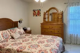 3841 Island Club Cir E, Lake Worth, FL 33462 - Photo 8