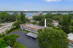 2950 SE Ocean Blvd Unit, Stuart, FL 34996 - Photo 4