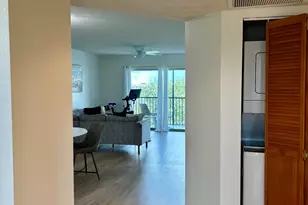 1400 SW 131st Way, Pembroke Pines, FL 33027 - Photo 4