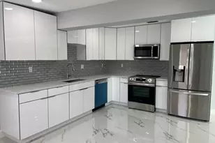 1319 Crest Dr, Lake Worth Beach, FL 33461 - Photo 12