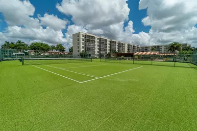 9523 S Hollybrook Lake Drive, Unit #107, Pembroke Pines, FL 33025 - Photo 24