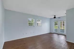 315 NE Brasher Ct, Port Saint Lucie, FL 34983 - Photo 6