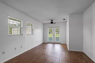 315 NE Brasher Ct, Port Saint Lucie, FL 34983 - Photo 8