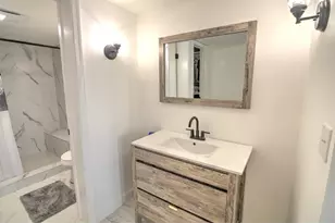 3040 Lake Shore Dr Unit, Riviera Beach, FL 33404 - Photo 18