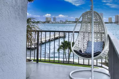 3040 Lake Shore Drive, Unit #305, Riviera Beach, FL 33404 - Photo 4