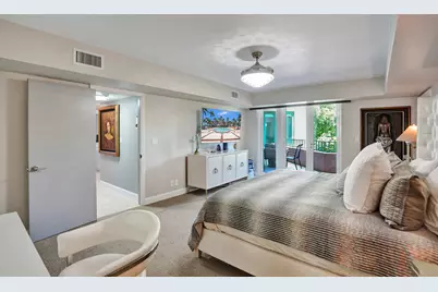 100 SE 5th Avenue, Unit #406, Boca Raton, FL 33432 - Photo 12