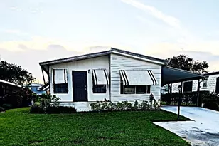 7781 SE Shenandoah Dr, Hobe Sound, FL 33455 - Photo 1