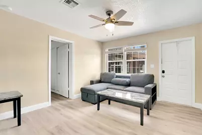 1001 S Federal Highway, Unit #5, Lake Worth, FL 33460 - Photo 2