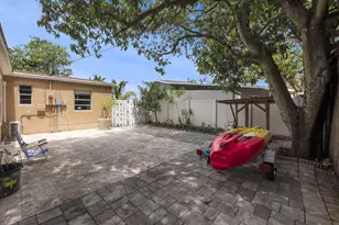 294 NE 45th Ct, Deerfield Beach, FL 33064 - Photo 18
