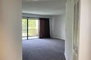 12692 Shoreline Dr, Wellington, FL 33414 - Photo 2