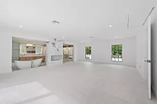 391 W Riverside Dr, Tequesta, FL 33469 - Photo 14