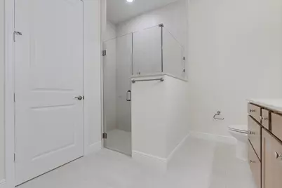 2005 Bridgepointe Circle, Unit #98, Vero Beach, FL 32967 - Photo 14